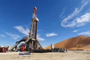 Eni bắt đầu sản xuất tại mỏ dầu HDLE/HDLS ở sa mạc Algeria