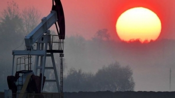 Giá dầu của Azerbaijan tiếp tục giảm ngày thứ hai liên tiếp