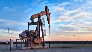 Giá dầu của Azerbaijan liên tục sụt giảm