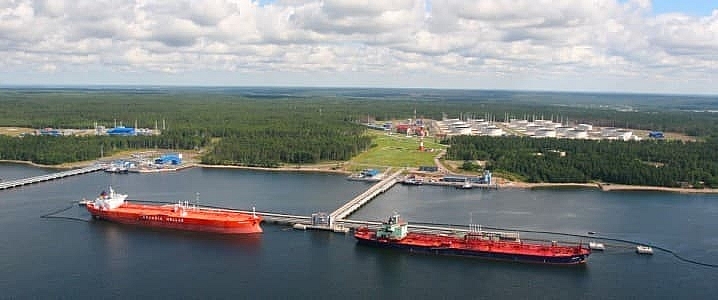 Mỹ và đồng minh xem xét mức giới hạn giá 60 USD/thùng đối với dầu thô Nga