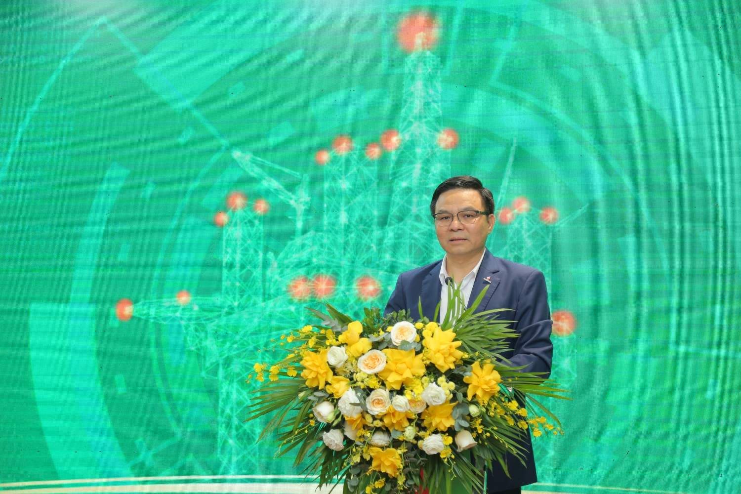Tổng Giám đốc Petrovietnam Lê Mạnh Hùng phát biểu kết luận Hội thảo