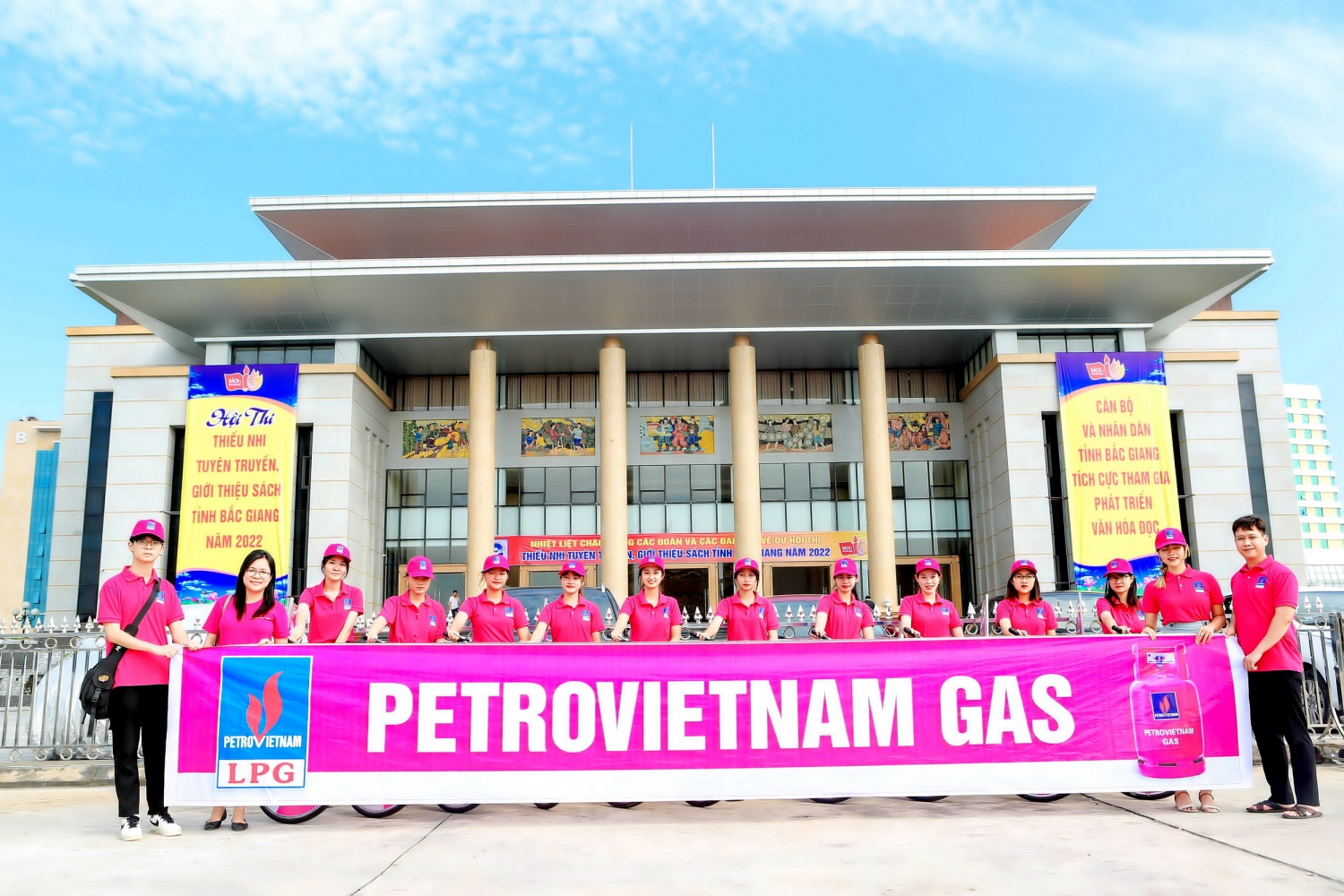 Tôn vinh PETROVIETNAM GAS - thương hiệu bền vững và uy tín trên thị trường gas