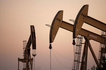 UAE cắt giảm 5% nguồn cung dầu thô tới châu Á trong tháng 12