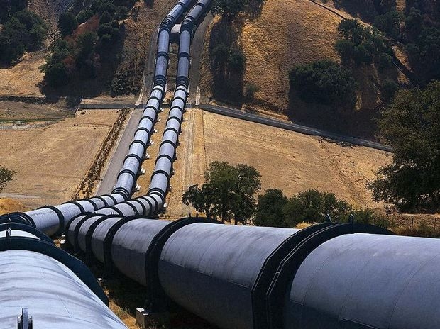 Lukoil nắn đường ống dẫn dầu né lệnh cấm vận của EU
