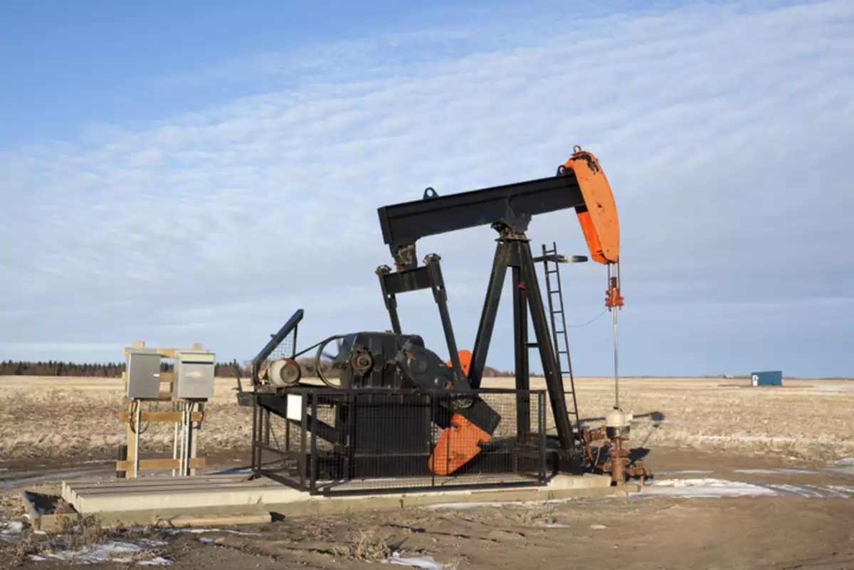 Giá dầu của Azerbaijan đảo chiều giảm nhẹ