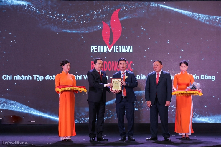 BIENDONG POC - Doanh nghiệp đạt chuẩn Văn hoá kinh doanh Việt Nam