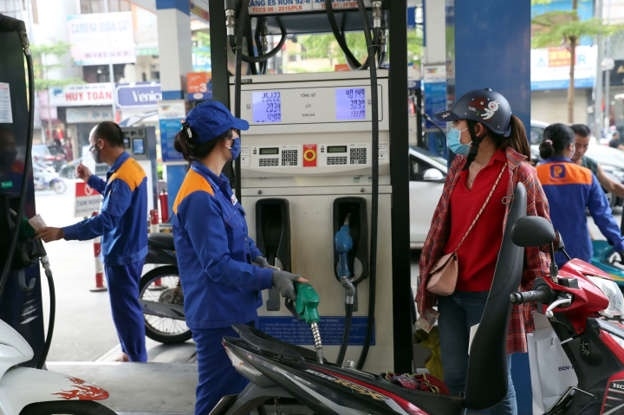 Bộ Công Thương nỗ lực ổn định thị trường xăng dầu