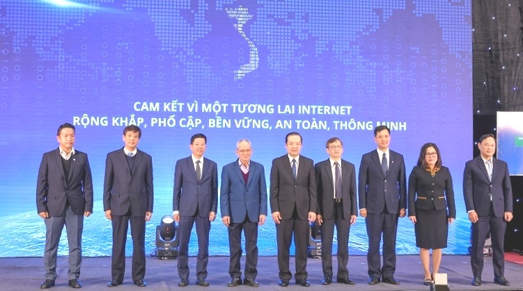 Việt Nam đứng thứ 12 về lượng người dùng Internet trên toàn thế giới