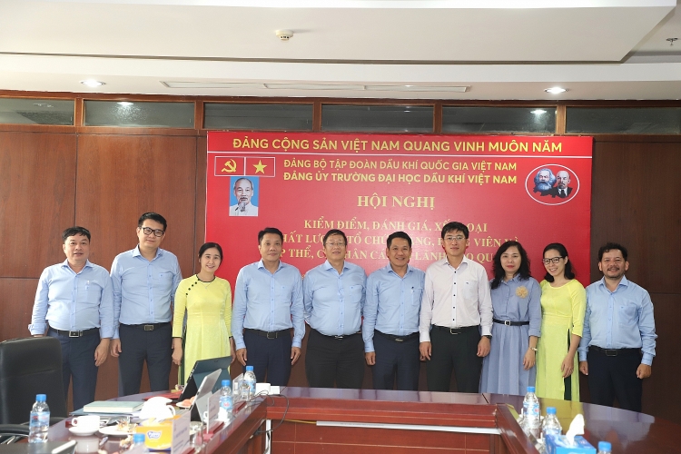 Đảng bộ Trường Đại học Dầu khí Việt Nam đoàn kết, sáng tạo, hoàn thành xuất sắc các nhiệm vụ được giao