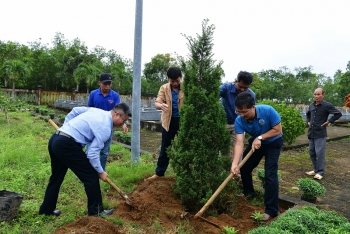 BSR: Công đoàn BDSC ra quân trồng 1000 cây xanh
