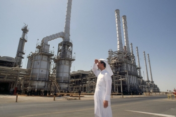 Doanh thu dầu mỏ tháng 10 của Ả Rập Xê-út giảm mạnh