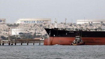 Doanh thu từ xuất khẩu dầu thô của Iran dự kiến giảm đáng kể vào năm 2023