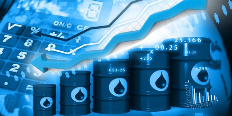 Giá dầu hôm nay 18/1 tiếp tục leo dốc, dầu WTI vượt 80 USD