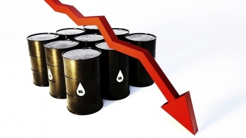 Giá dầu giảm do lo ngại về nhu cầu của Trung Quốc