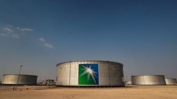 Ả Rập Xê-út có thể tiếp tục giảm giá bán dầu thô tại thị trường châu Á