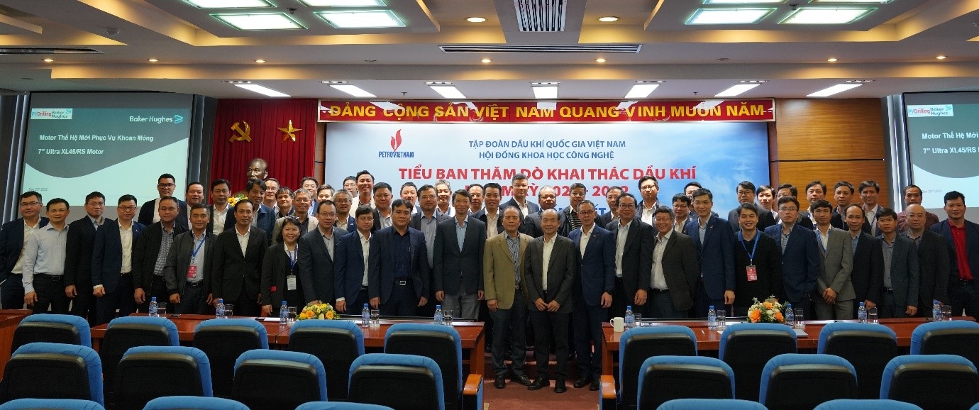 Các đại biểu tham dự Kỳ họp tổng kết Tiểu ban Thăm dò Khai thác Dầu khí Nhiệm kỳ 2020-2022