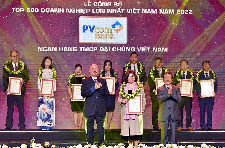 PVcomBank được vinh danh trong Top 500 Doanh nghiệp lớn nhất Việt Nam năm 2022