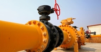 Kazakhstan vận chuyển dầu đến Đức thông qua đường ống của Nga