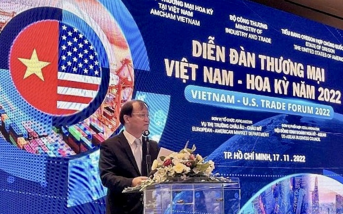 Thặng dư thương mại Việt Nam với khu vực châu Mỹ lần đầu cán mốc 100 tỷ USD
