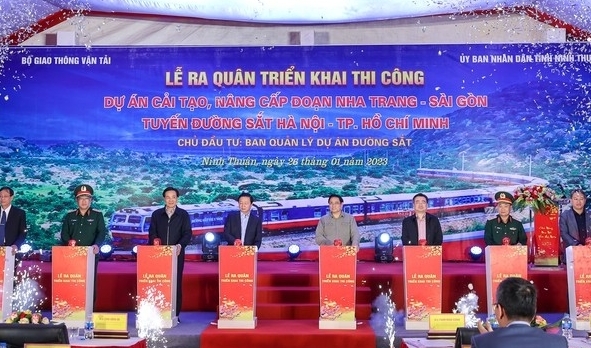 Thủ tướng dự lễ ra quân dự án nâng cấp tuyến đường sắt Nha Trang - TP HCM
