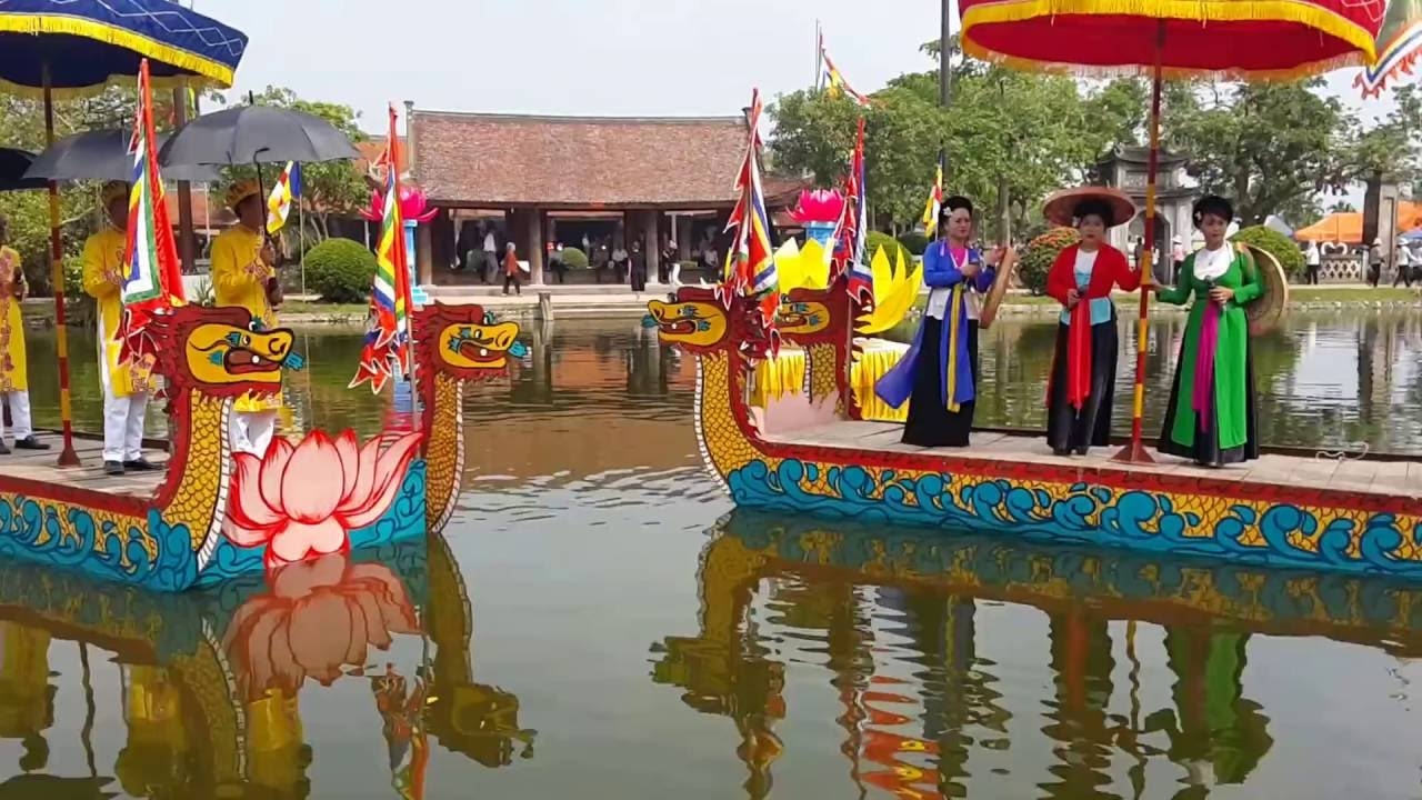 Biểu diễn quan họ tại lễ hội chùa Keo