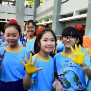 Hơn 65.000 học sinh cam kết chung tay bảo vệ trái đất cùng Vinamilk