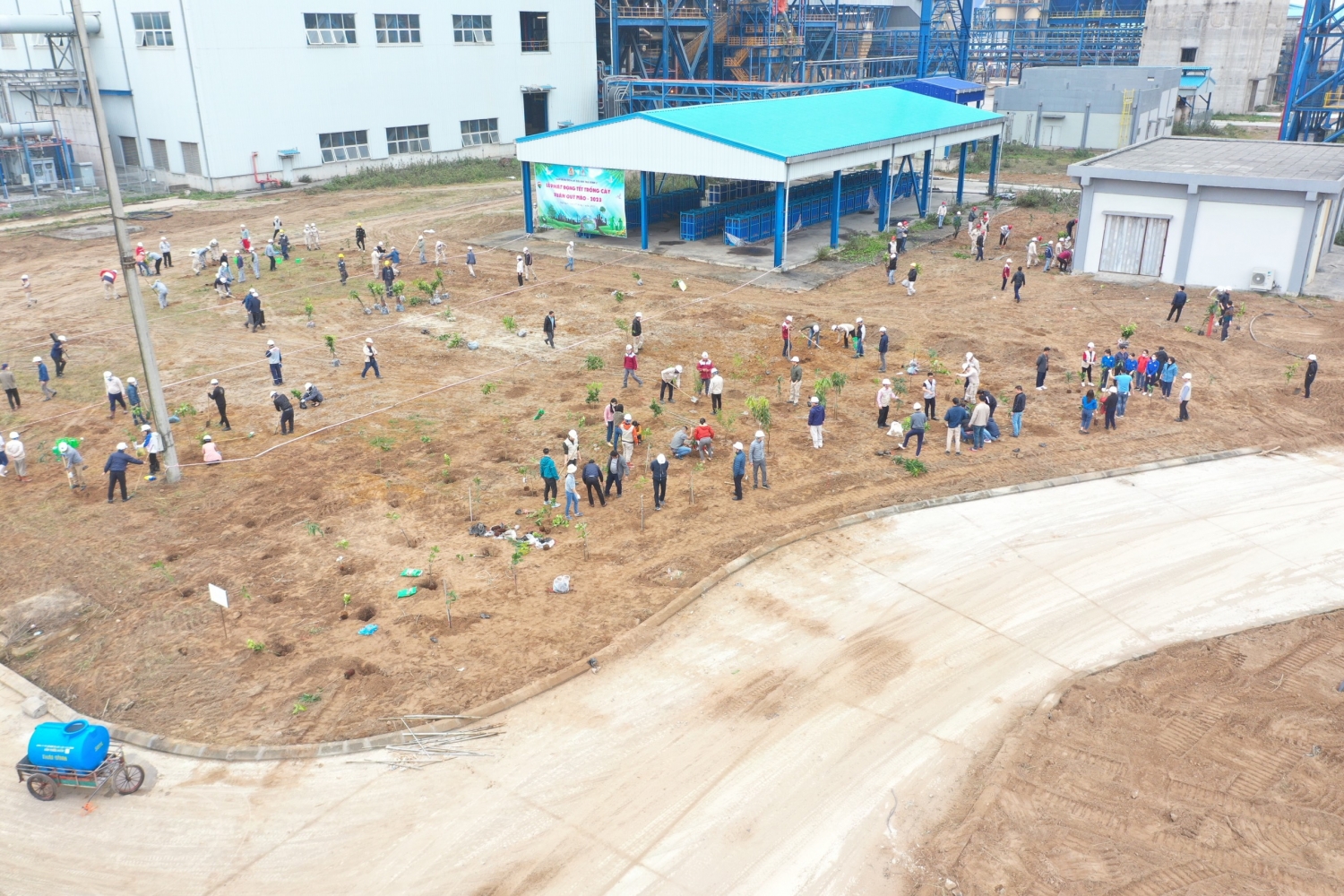 Công đoàn Ban QLDA NĐDK Thái Bình 2 phát động Chương trình trồng cây xanh năm 2023