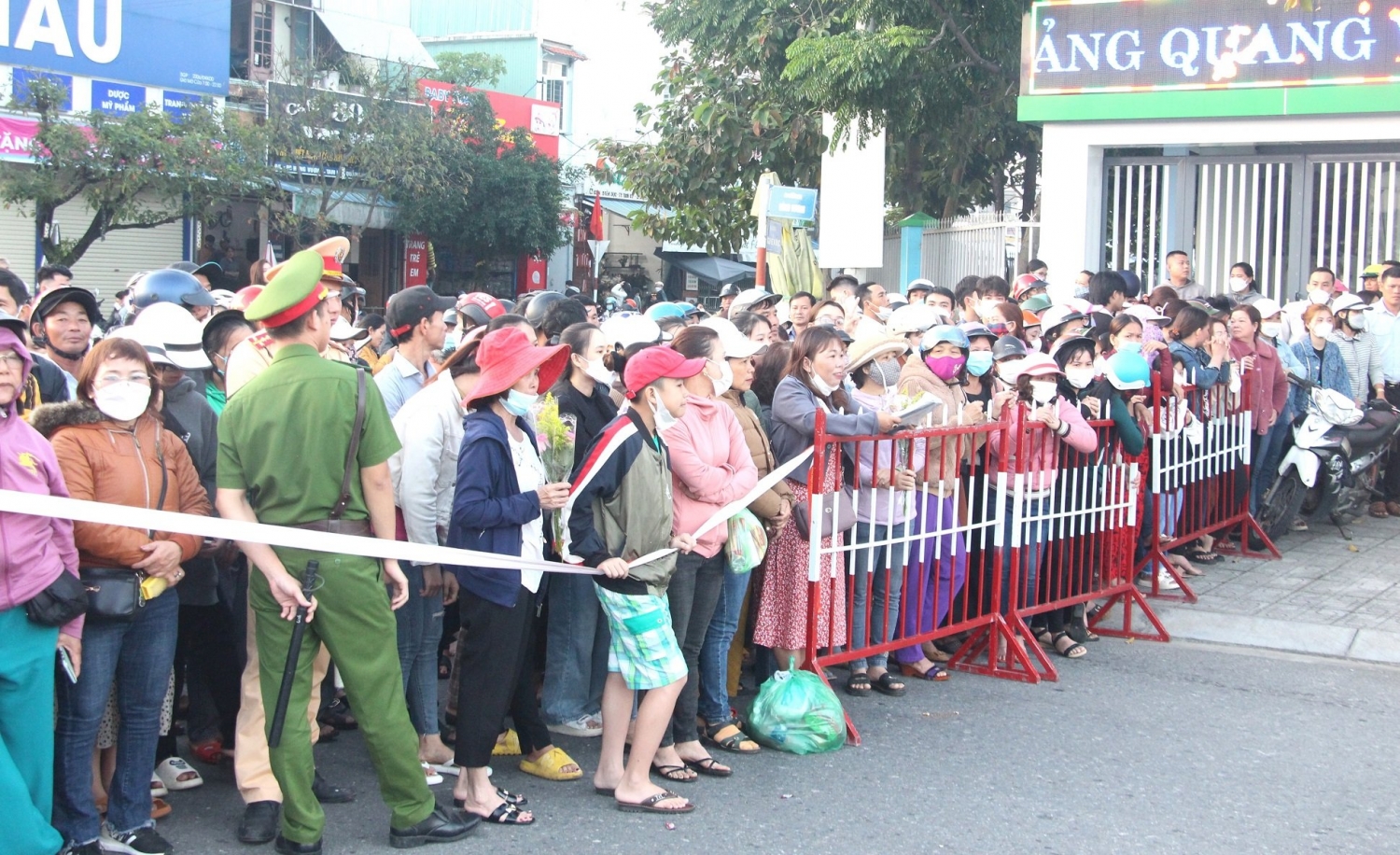 Hơn 2.450 thanh niên Quảng Nam lên đường nhập ngũ