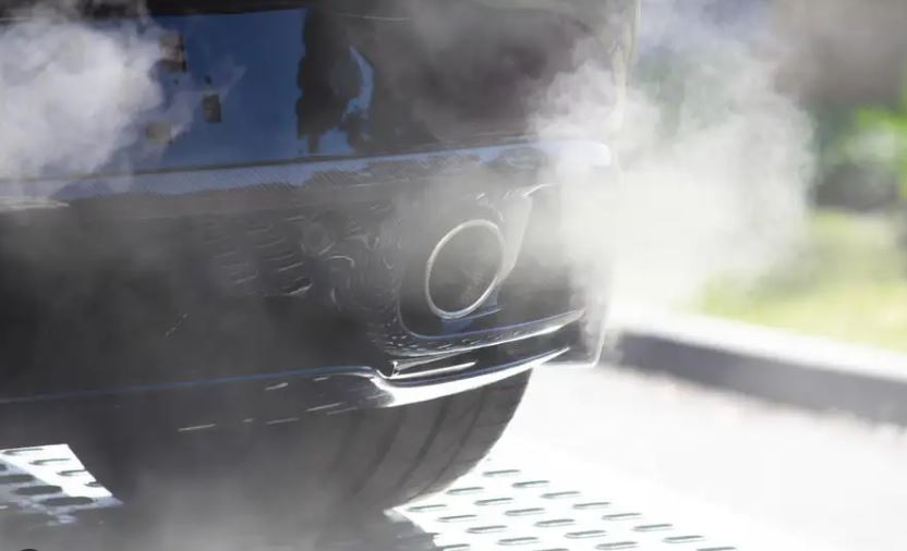 Nghị viện châu Âu thông qua lệnh cấm bán ô tô chạy xăng, dầu