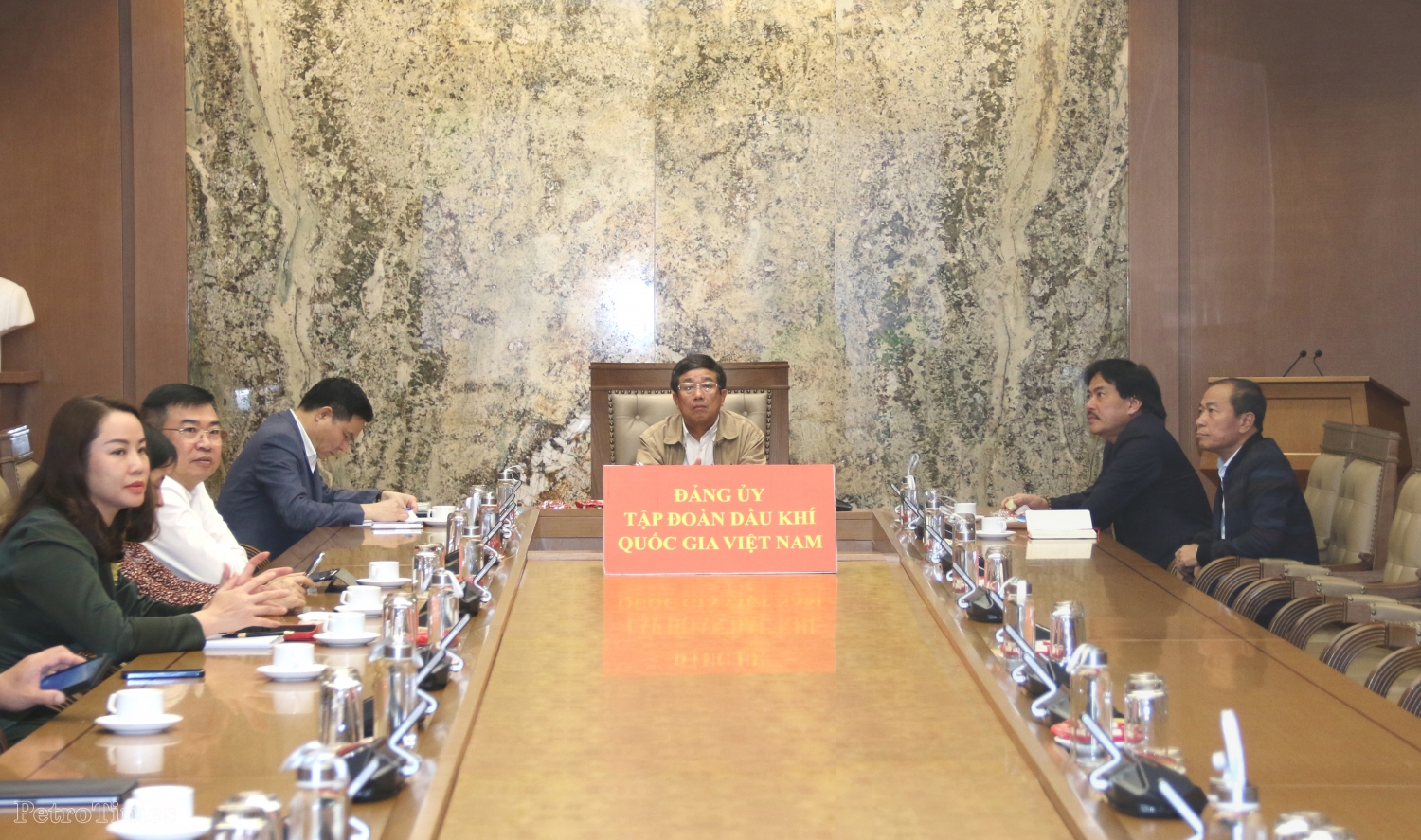 Đảng ủy Tập đoàn Dầu khí Quốc gia Việt Nam nghiên cứu, học tập nội dung cuốn sách của Tổng Bí thư về phòng, chống tham nhũng, tiêu cực