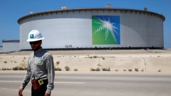Ả Rập Xê-út tăng giá bán dầu sang châu Á và châu Âu vào tháng 4
