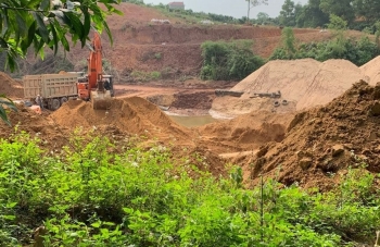 Bắc Giang: Công ty 559 bị phạt 120 triệu đồng do khai thác đất trái phép