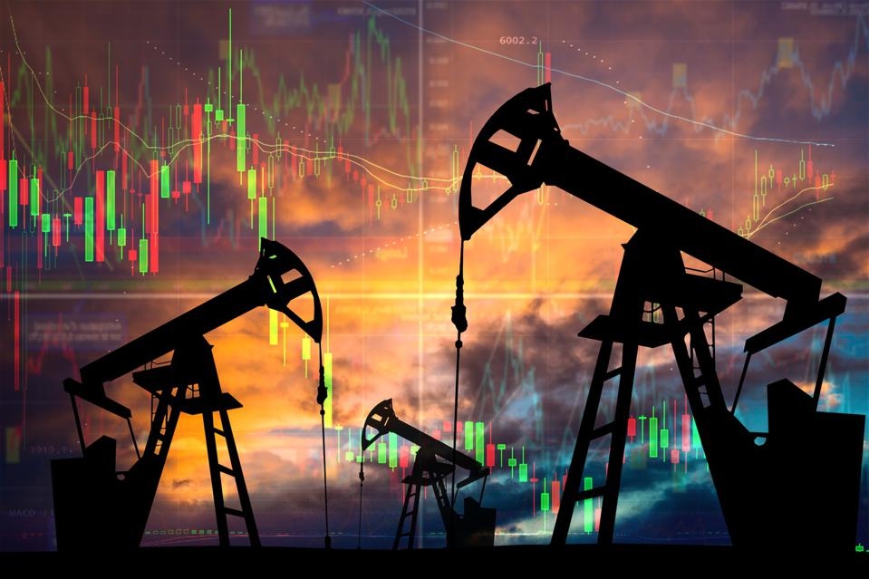 Tổng hợp diễn biến thị trường dầu mỏ sau 1 năm chiến sự Nga – Ukraine