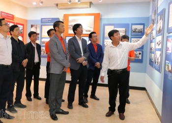 Lãnh đạo PVEP thăm Khu lưu niệm Công trình khai thác dầu khí đầu tiên tại Việt Nam