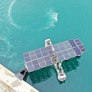 Trang trại điện mặt trời trên biển đầu tiên ở Pháp