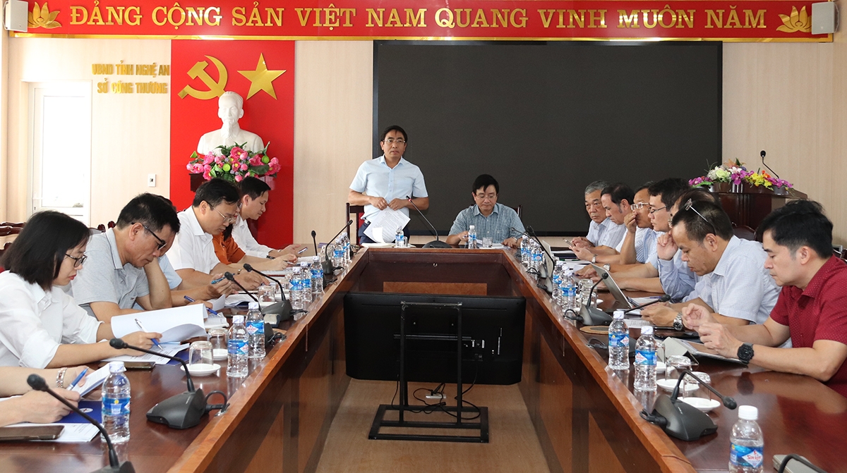 Văn phòng Ban chỉ đạo Quốc gia phát triển điện lực đốc thúc Nghệ An sớm bàn giao mặt bằng đường dây 220kV Nậm Sum – Nông Cống