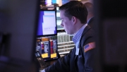 Thị trường chứng khoán thế giới ngày 24/3: Dow Jones dao động mạnh, kết phiên tăng nhẹ
