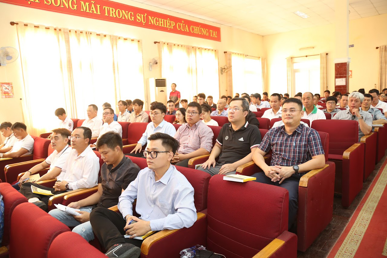 Các học viên tham gia học tập