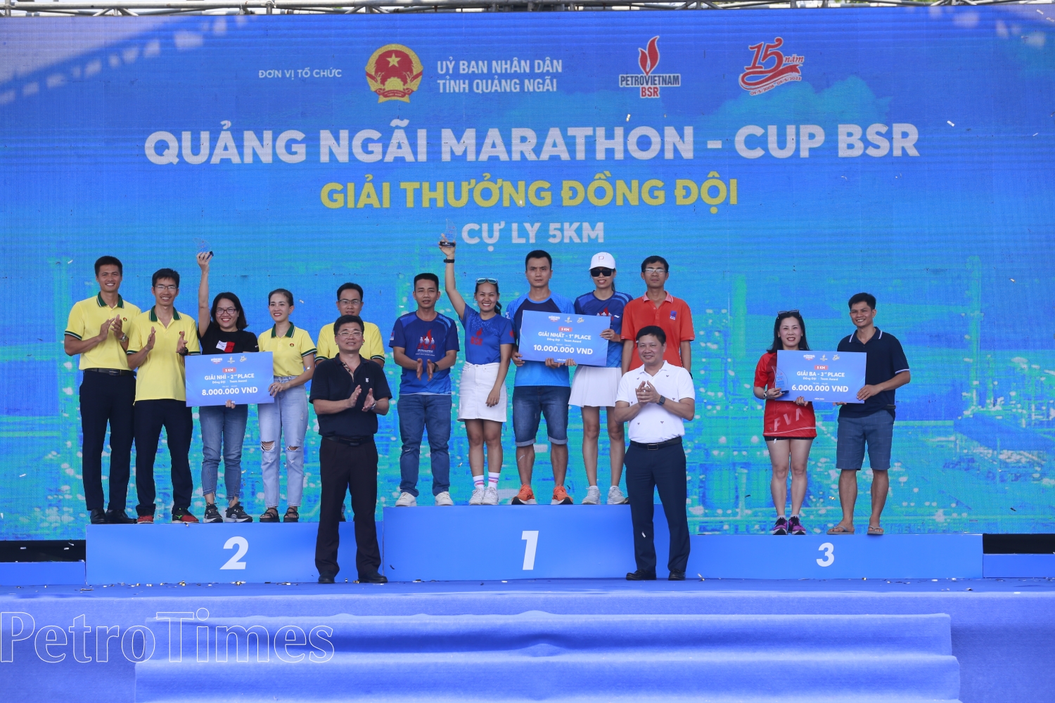 Trao hơn 250 triệu đồng cho các VĐV đạt giải tại Giải chạy Quảng Ngãi Marathon – CUP BSR năm 2023