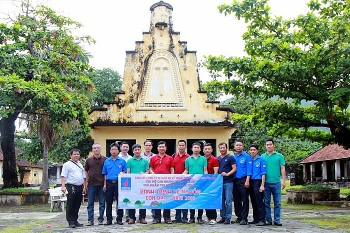 Chi bộ và Đoàn Thanh niên Chi nhánh Nhơn Trạch tổ chức hành trình về nguồn tại Côn Đảo năm 2018