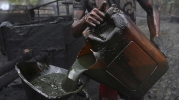 Nigeria lo ngại vấn nạn trộm cắp dầu thô quy mô lớn