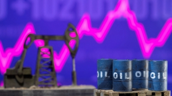 Lệnh cấm vận dầu Nga của EU tác động ra sao đến thị trường dầu mỏ toàn cầu?