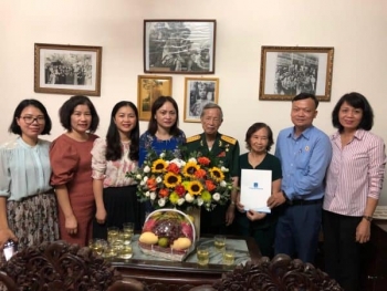 Công đoàn Dầu khí Việt Nam thăm và tri ân Anh hùng Lực lượng vũ trang La Văn Cầu