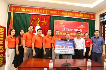 PVEP hỗ trợ đồng bào bị thiệt hại do bão lũ tại Nghệ An
