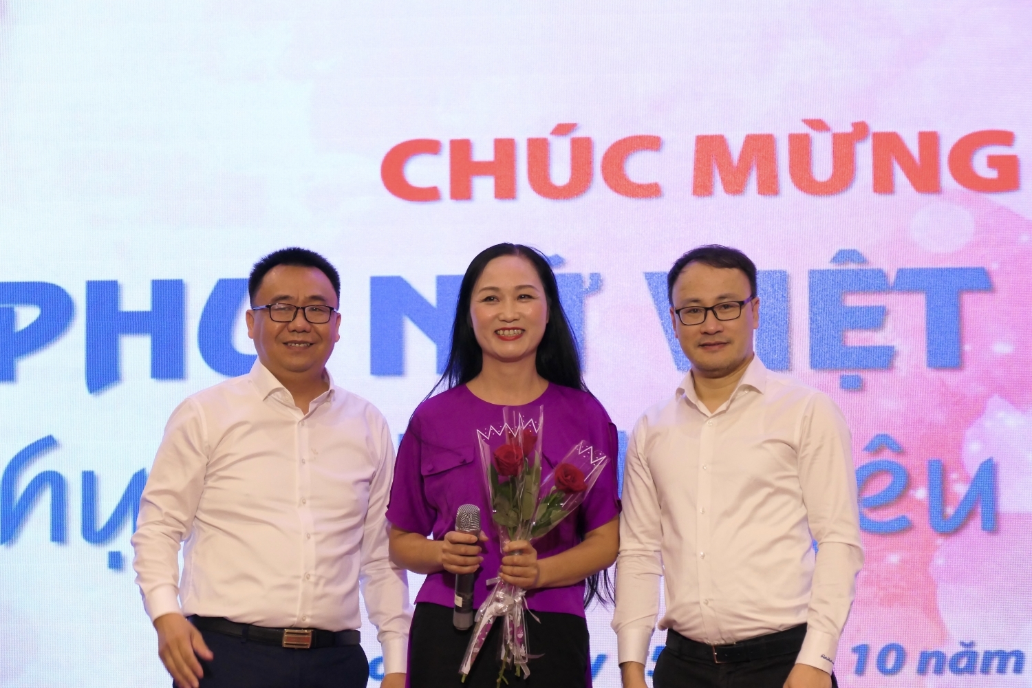 Công đoàn Cơ quan Tập đoàn Dầu khí Việt Nam tổ chức chương trình “Phụ nữ là để yêu thương” năm 2022
