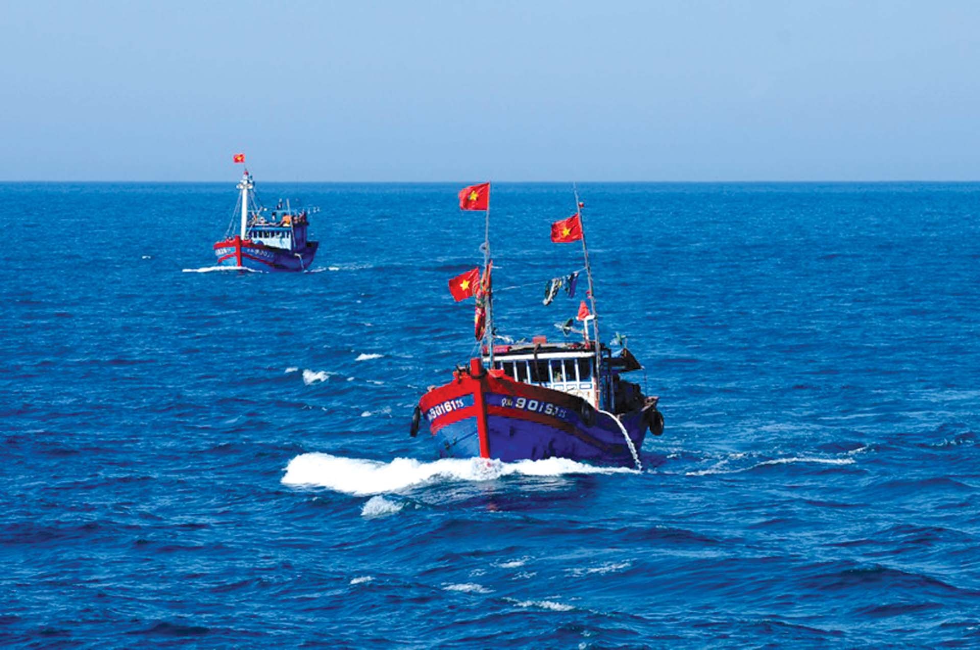 Biển Đông: Bên trong những "cơn sóng ngầm"