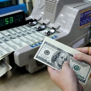 Tin tức kinh tế ngày 19/4: Tỷ giá USD tại các ngân hàng thương mại đồng loạt tăng mạnh