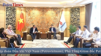 [PetroTimesMedia] Phó Tổng Giám đốc Petrovietnam Lê Xuân Huyên làm việc với lãnh đạo Công ty Wood (Vương quốc Anh)