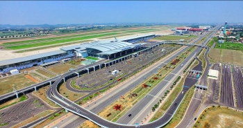 Phấn đấu năm 2050, sân bay Nội Bài đạt 100 triệu hành khách/năm