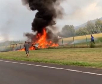 Máy bay gặp nạn bốc cháy như cầu lửa ở Hawaii, 9 người chết